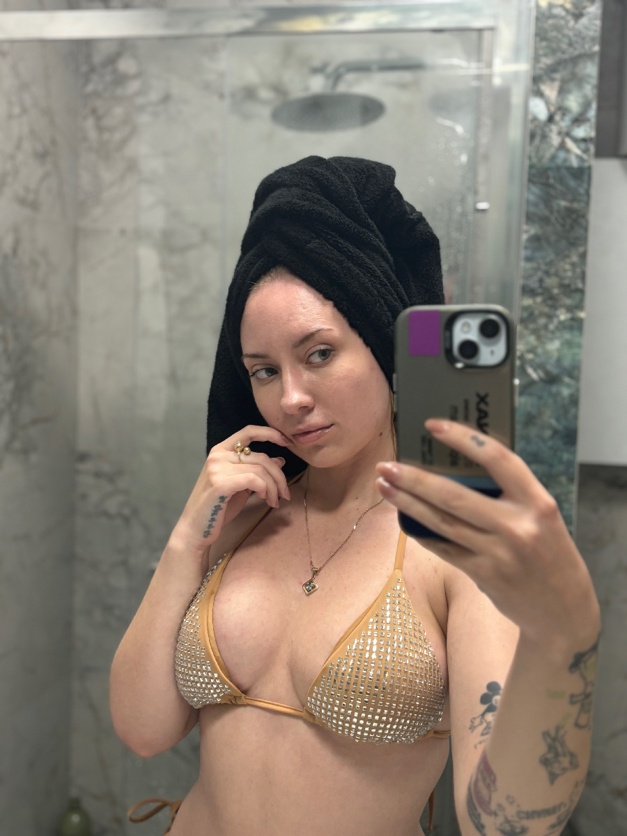 Nude girl KateV in Tangshan