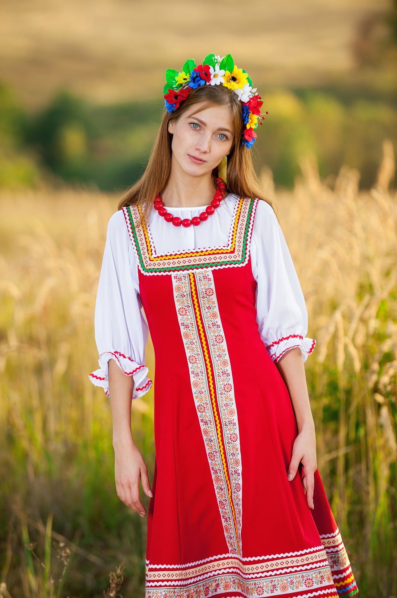 Women in Slavic costumes in Tangshan