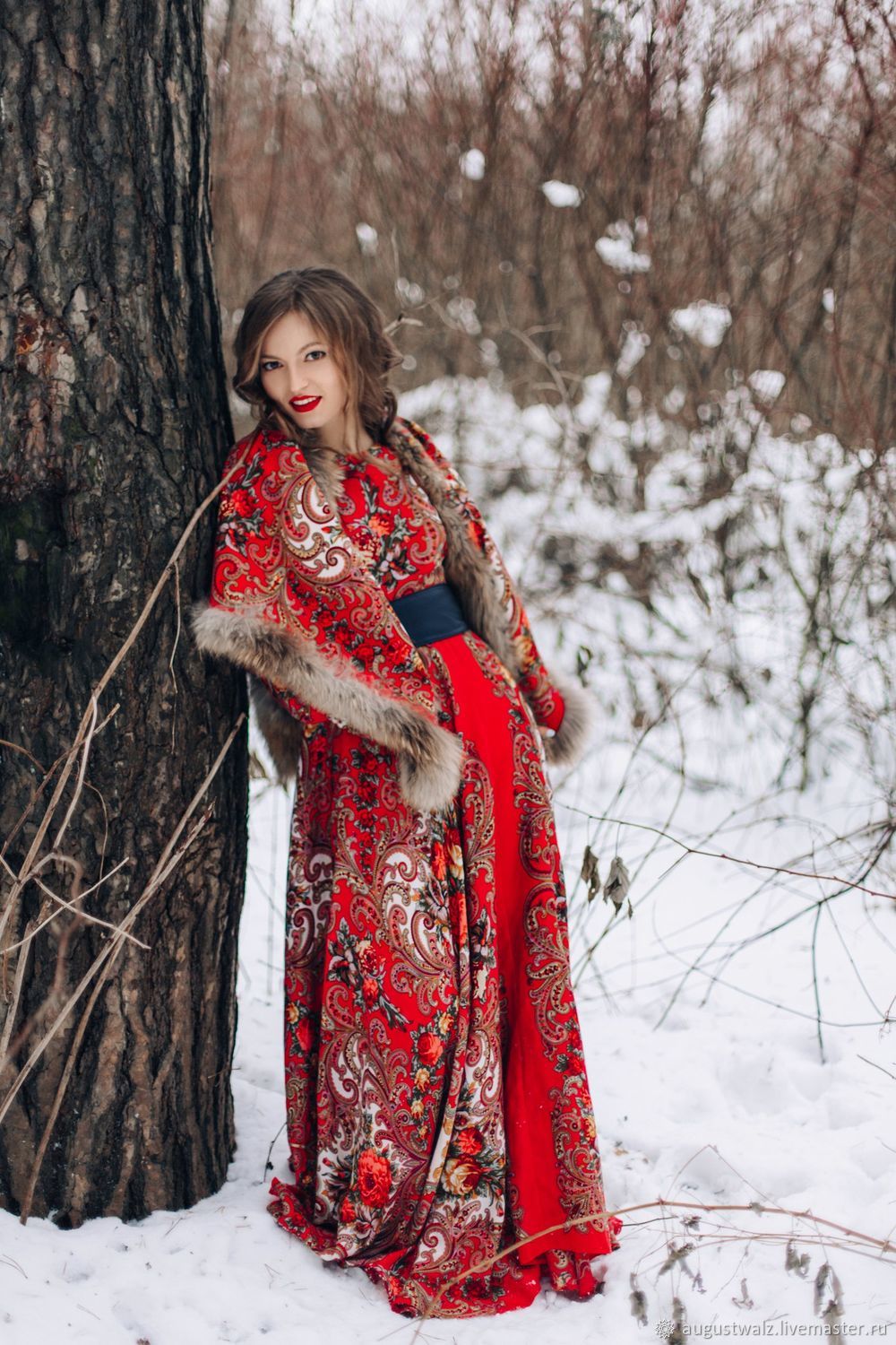 Photo Girls in Slavic costumes in Tangshan