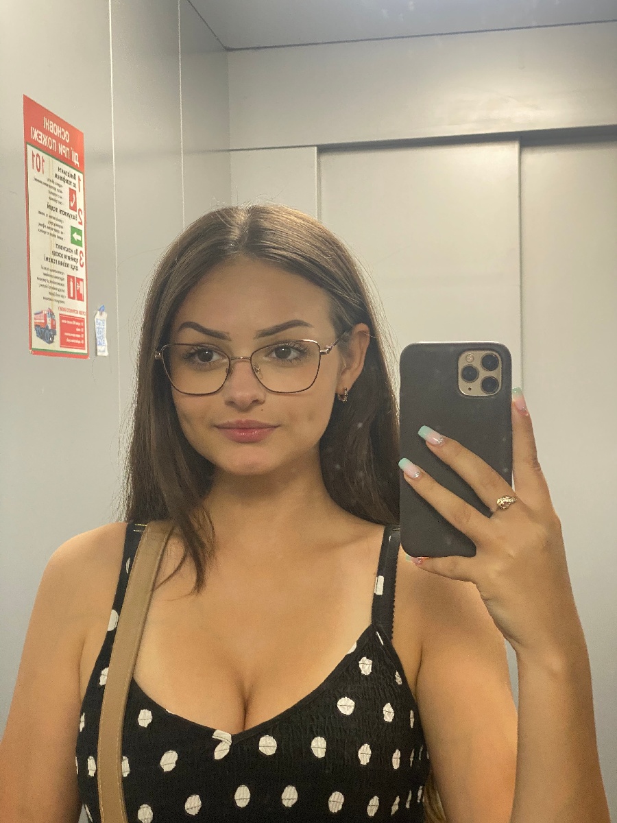 Sexy model Stacy in Tangshan