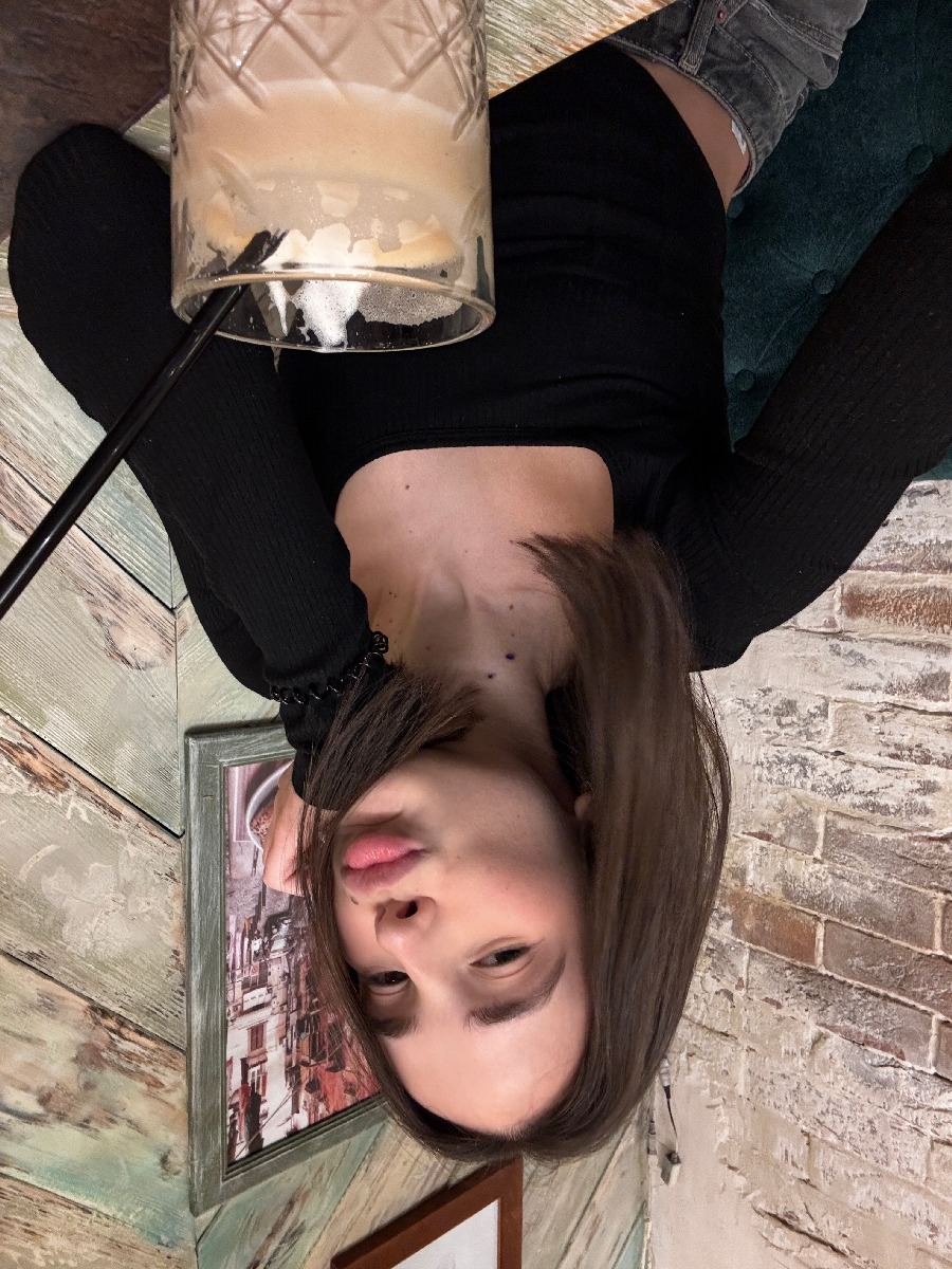 Fresh photos, fresh mood — Tina online in Tangshan